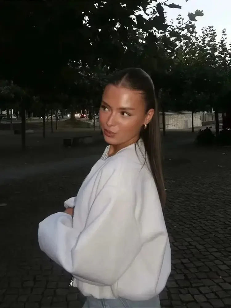 Dámská ležérní bunda typu bomber uvolněného střihu