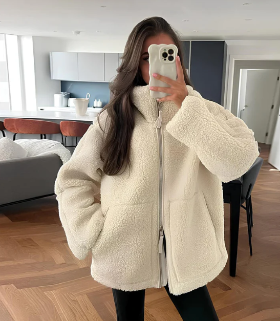 Dámská zimní bunda teddy z materiálu sherpa