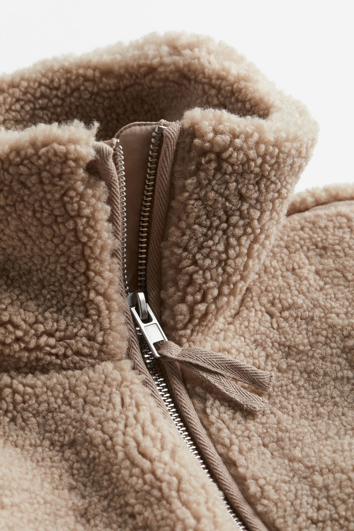 Dámská zimní bunda teddy z materiálu sherpa