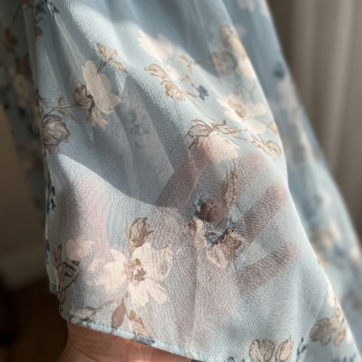 Dámské elegantní midi šaty | Pohodlný společenštější oděv nelichotící postavě