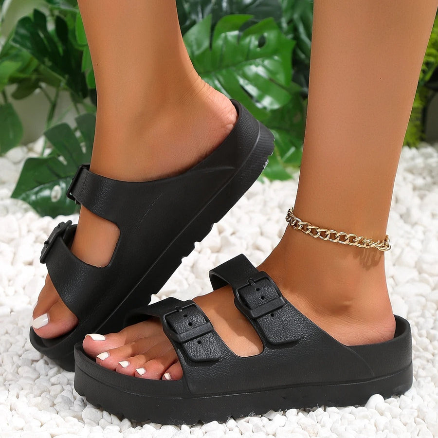 Dámské nazouváky s silnou podrážkou tlumící nárazy