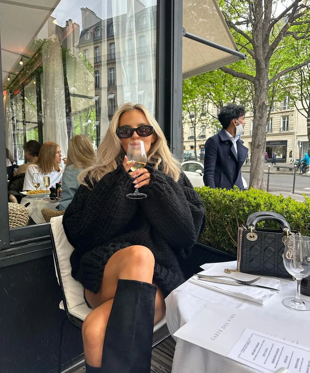 Dámské pletené svetrové šaty oversized