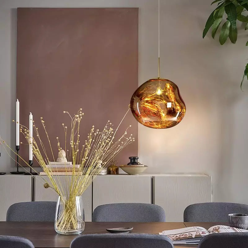 Designové závěsné svítidlo Melt – stylový a atmosférický světelný objekt