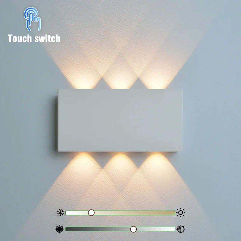Dobíjecí nástěnné svítidlo | Minimalistický design s texturou dřeva