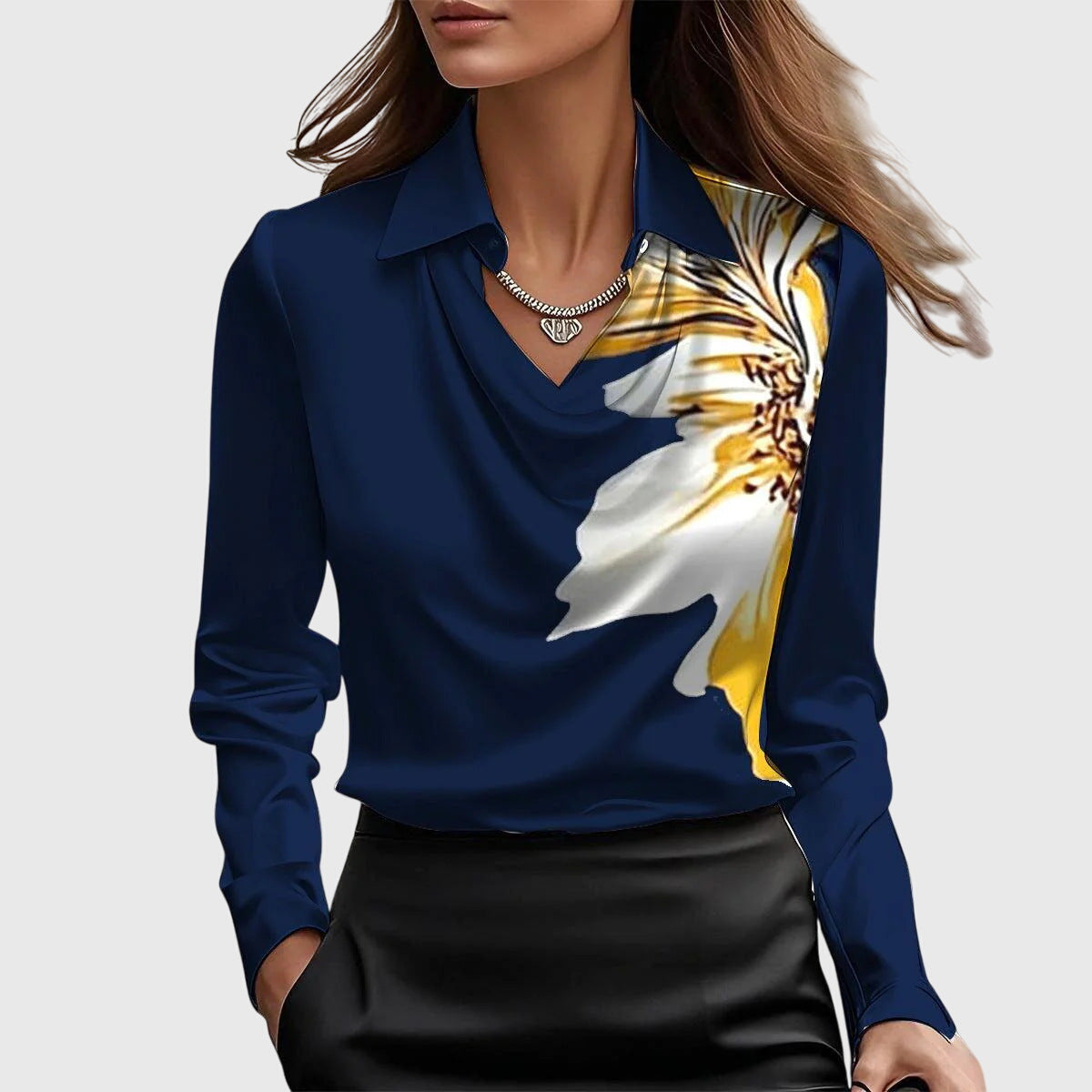 Elegantní dámská halenka s řasením a splývavým střihem z jemné tkaniny pro každodenní nošení