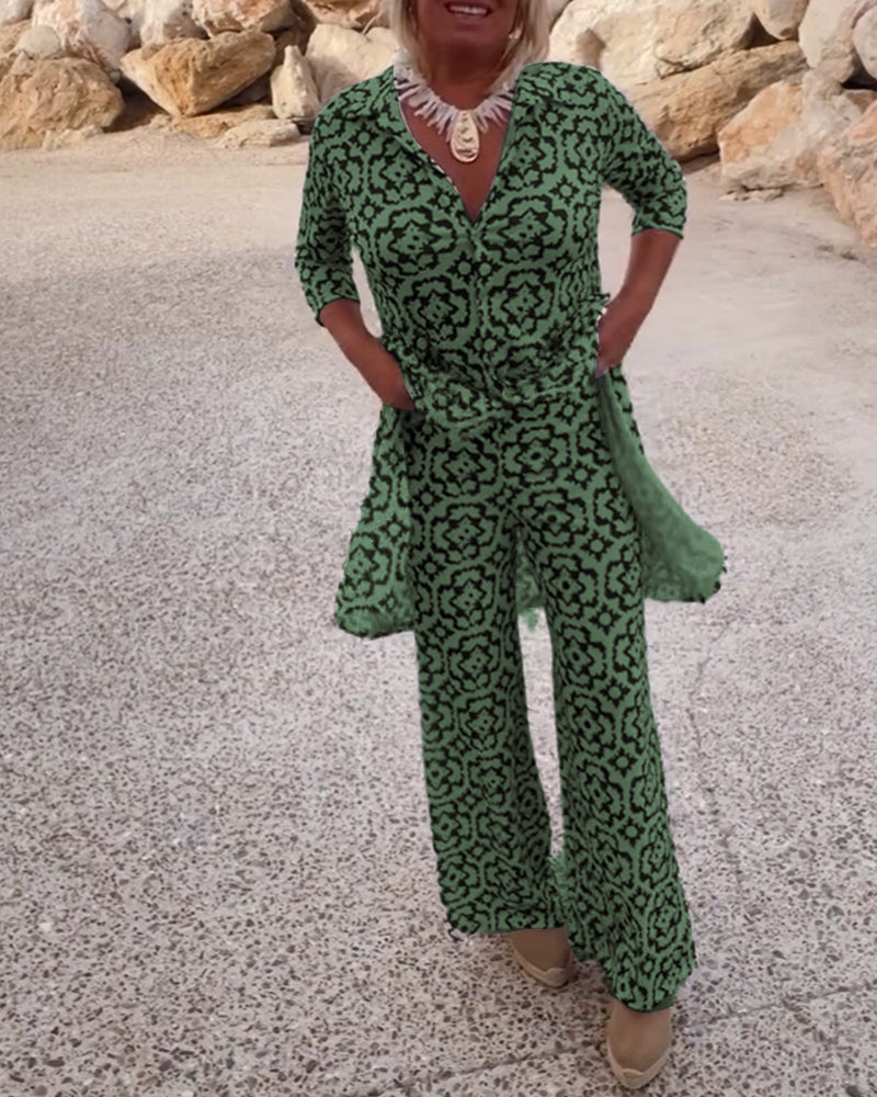 Elegantní dvoudílná souprava s potiskem pro každodenní styl