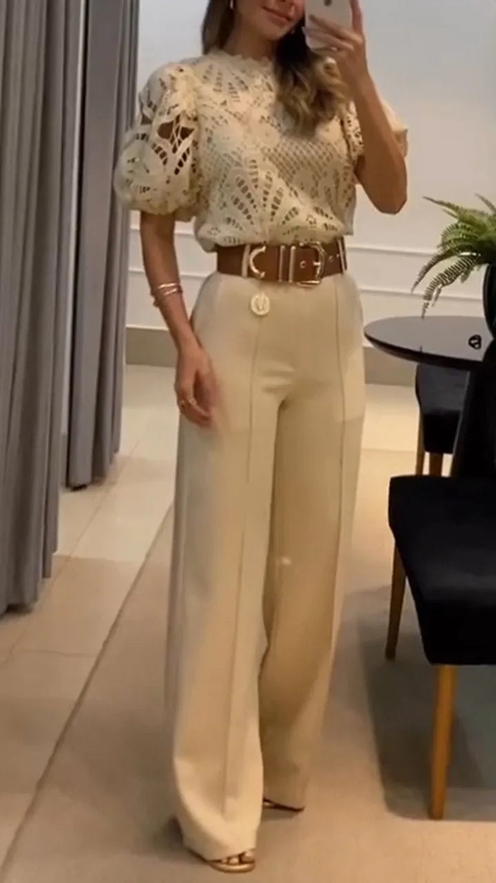 Elegantní dvoudílný komplet