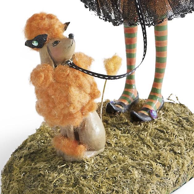 Halloweenská figurka | Ručně vyráběná dekorace čarodějnice | Pryskyřice