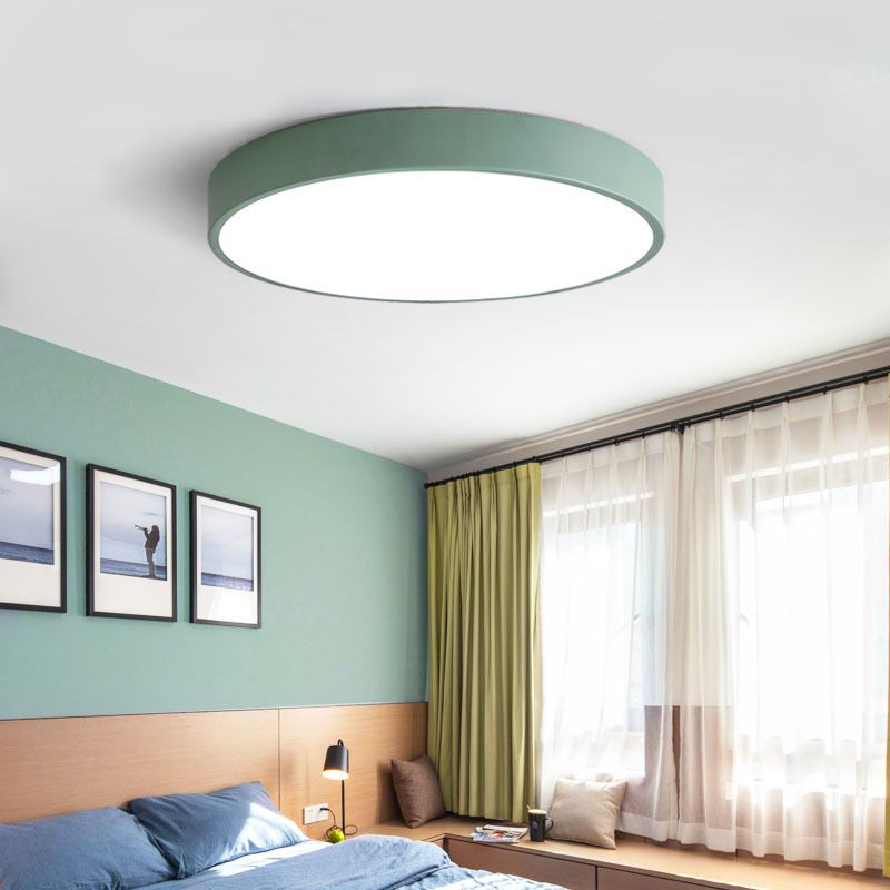 Kulaté ultra tenké stropní LED svítidlo pro moderní interiérové osvětlení