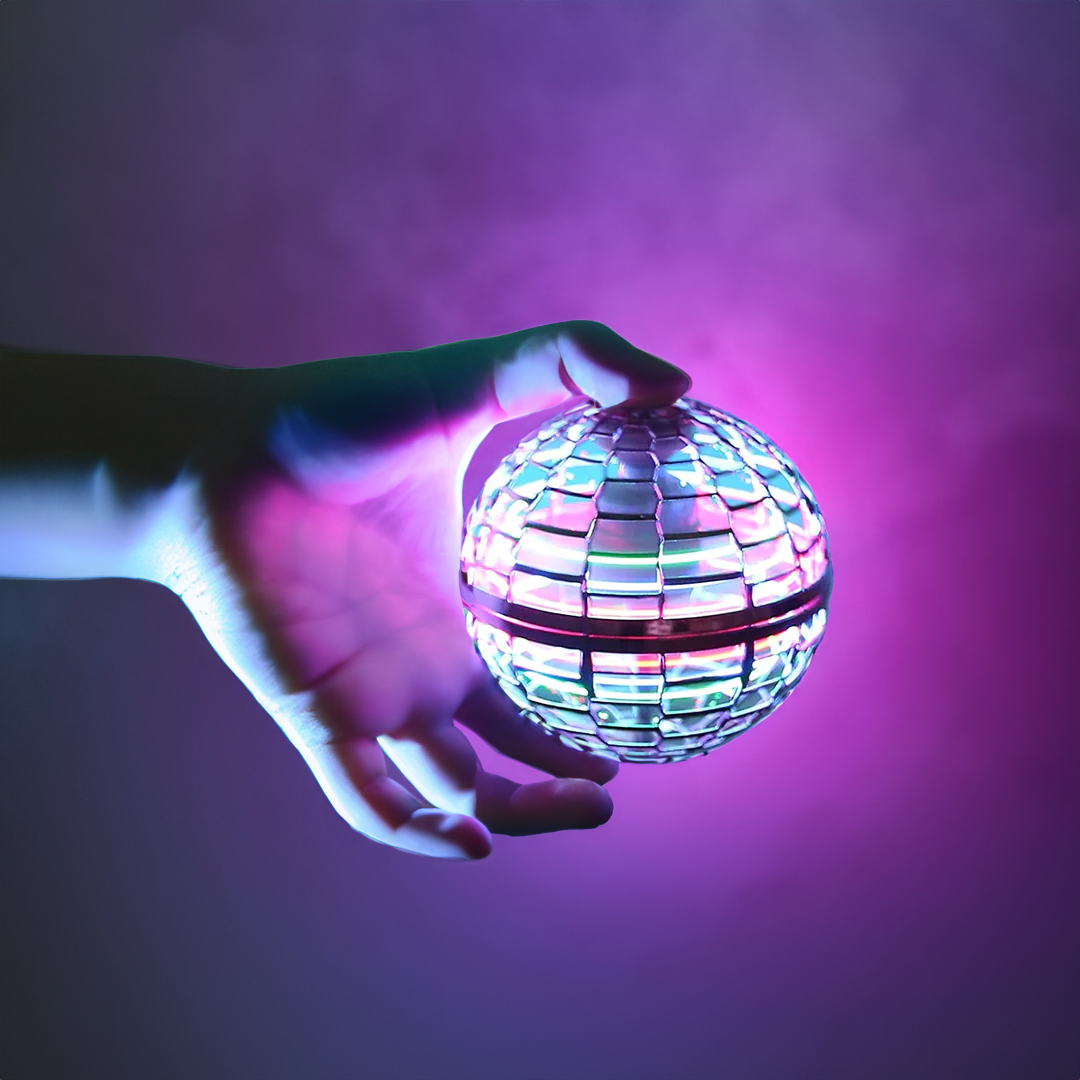 Létající míč Flying Orb | Aerodynamický létající spinner s LED efekty | Rotace 360° a funkce bumerangu | Odolné tělo a rychlé USB nabíjení