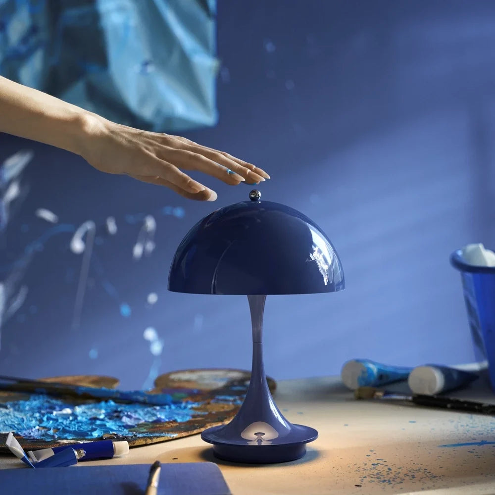 Moderní bezdrátová lampa