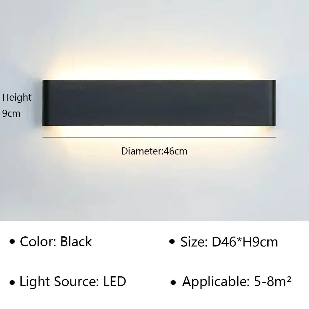 Moderní LED nástěnné svítidlo s elegantním designem a teplým světlem do ložnice, chodby a koupelny