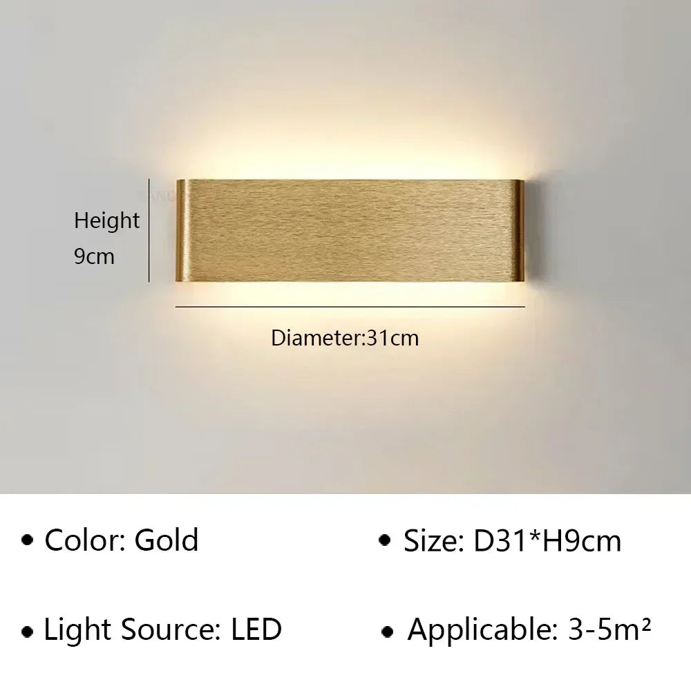 Moderní LED nástěnné svítidlo s elegantním designem a teplým světlem do ložnice, chodby a koupelny