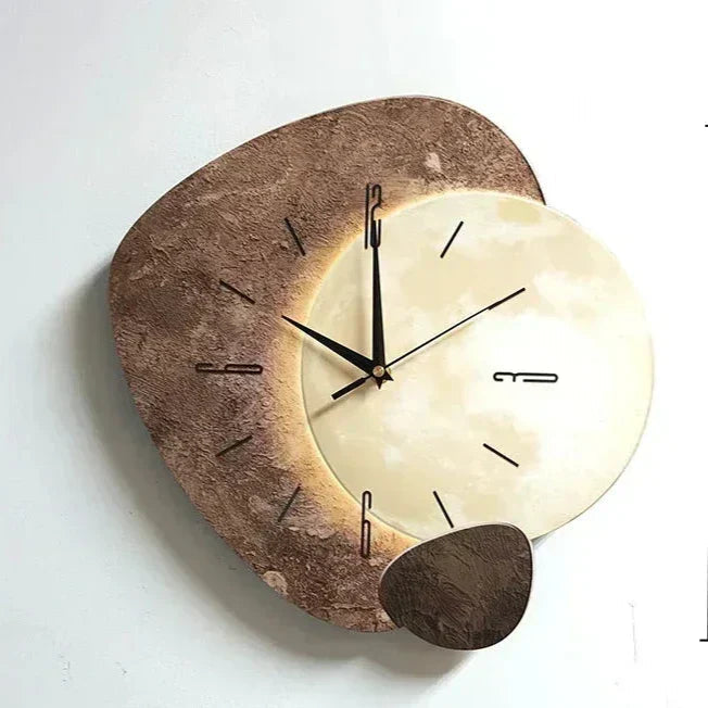 Moderní nástěnné hodiny s unikátním designem