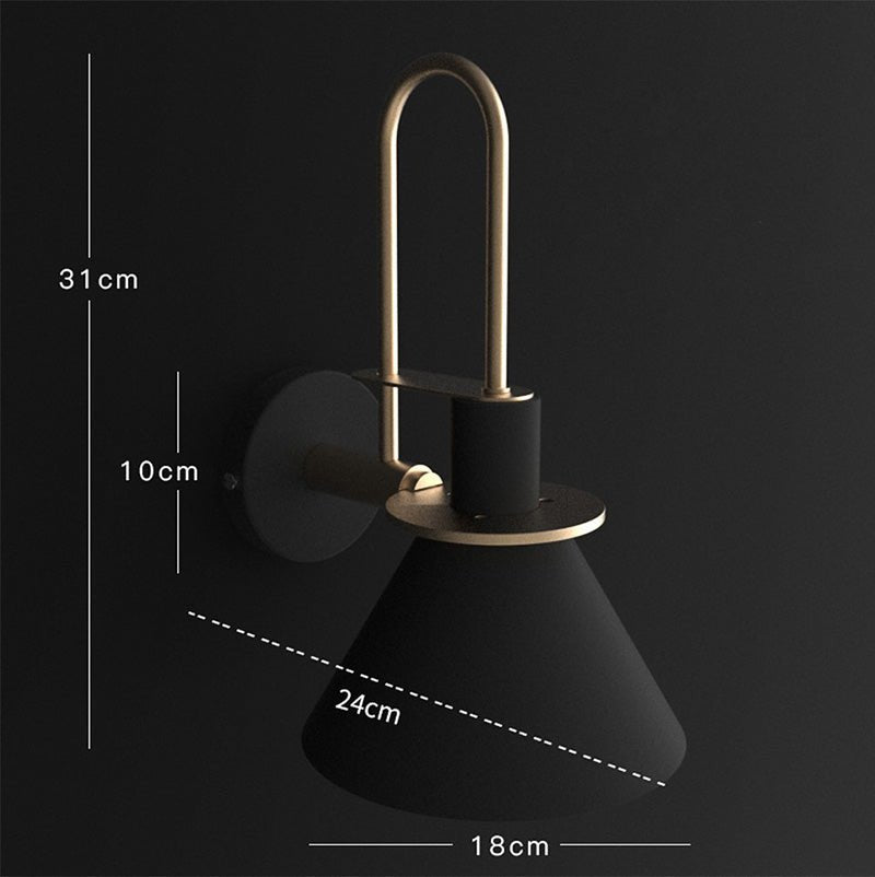 Nástěnná lampa Mono | Postmoderní kovová nástěnná lampa od Marca Belliniho