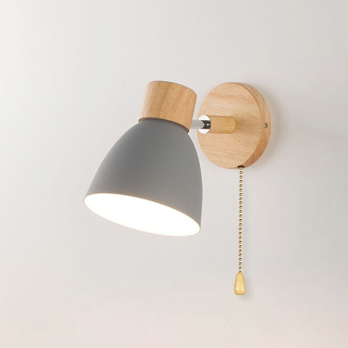Nástěnná lampa z kovu a dřeva | Kuželový design | E27 | Pevná montáž | 230V | Skandinávský minimalistický styl