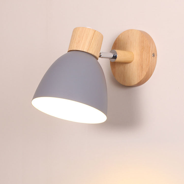 Nástěnná lampa z kovu a dřeva | Kuželový design | E27 | Pevná montáž | 230V | Skandinávský minimalistický styl