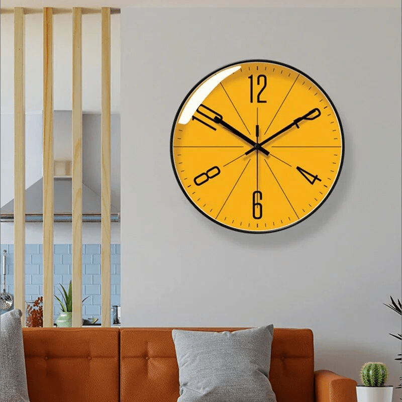 Nástěnné hodiny v minimalistickém skandinávském designu