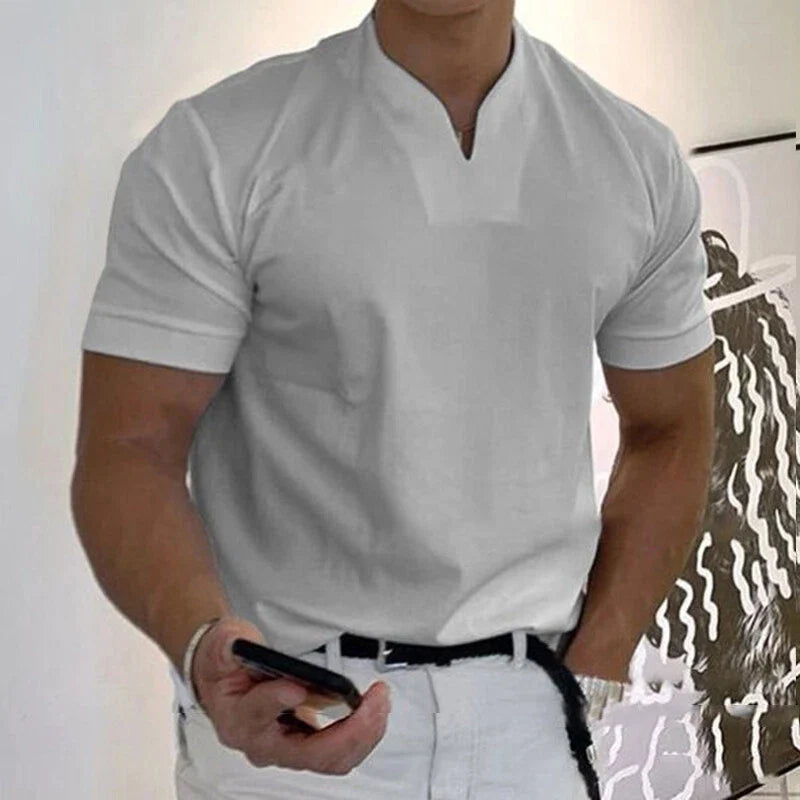 Pánské tričko slim fit s krátkým rukávem a výstřihem do V