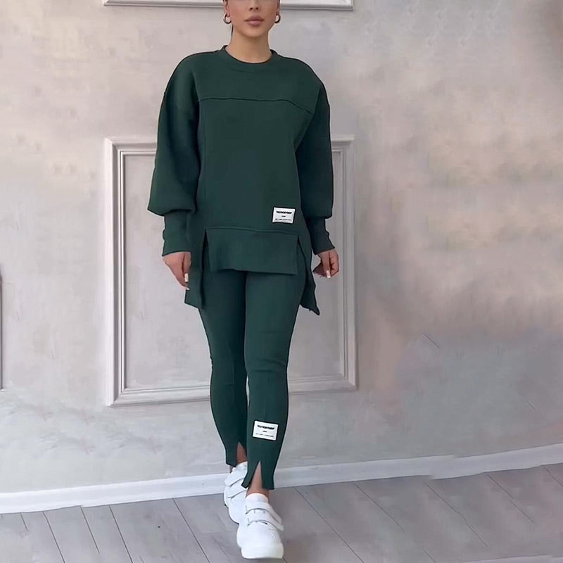 Pohodlný komplet snoubící komfort s elegantním moderním stylem