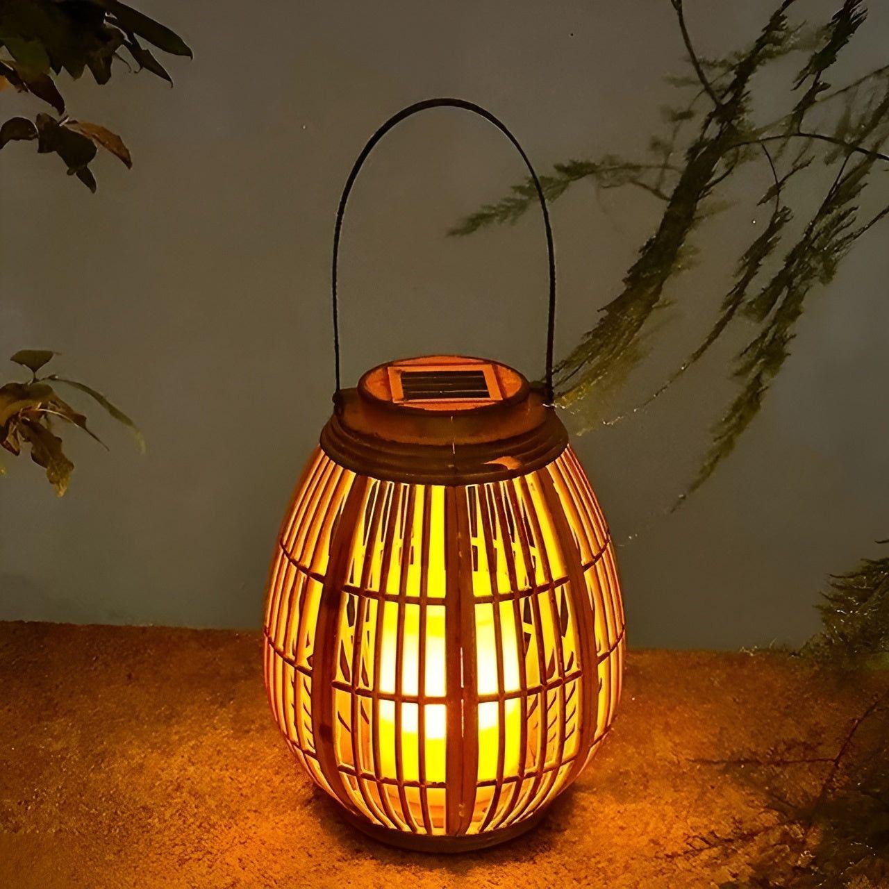 Ratanová solární zahradní lampa s automatickým osvětlením pro venkovní použití