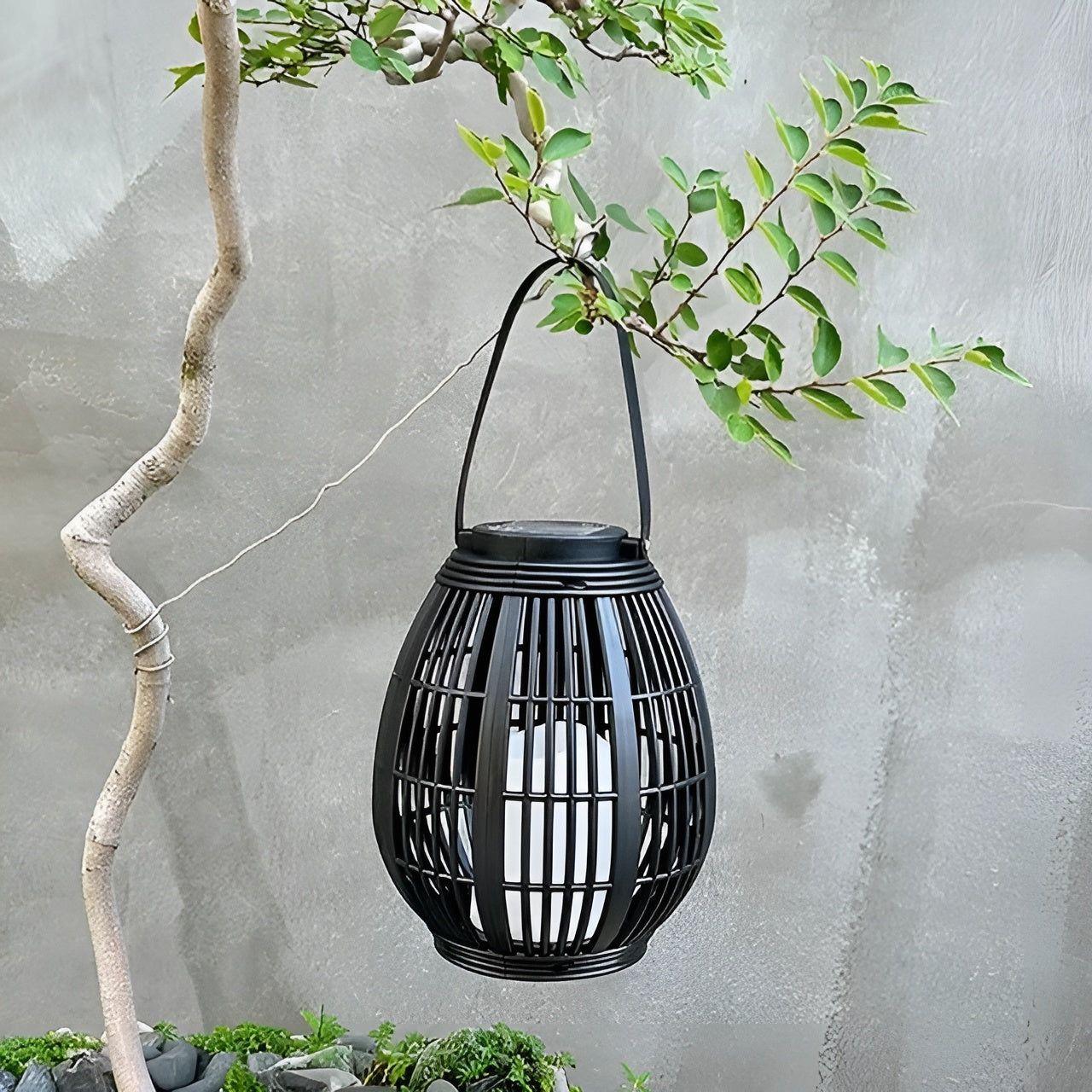 Ratanová solární zahradní lampa s automatickým osvětlením pro venkovní použití