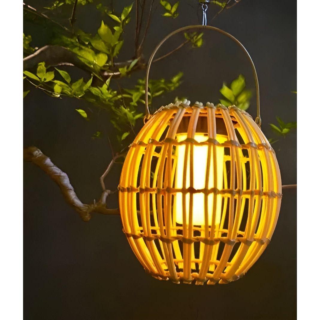 Ratanová solární zahradní lampa s automatickým osvětlením pro venkovní použití