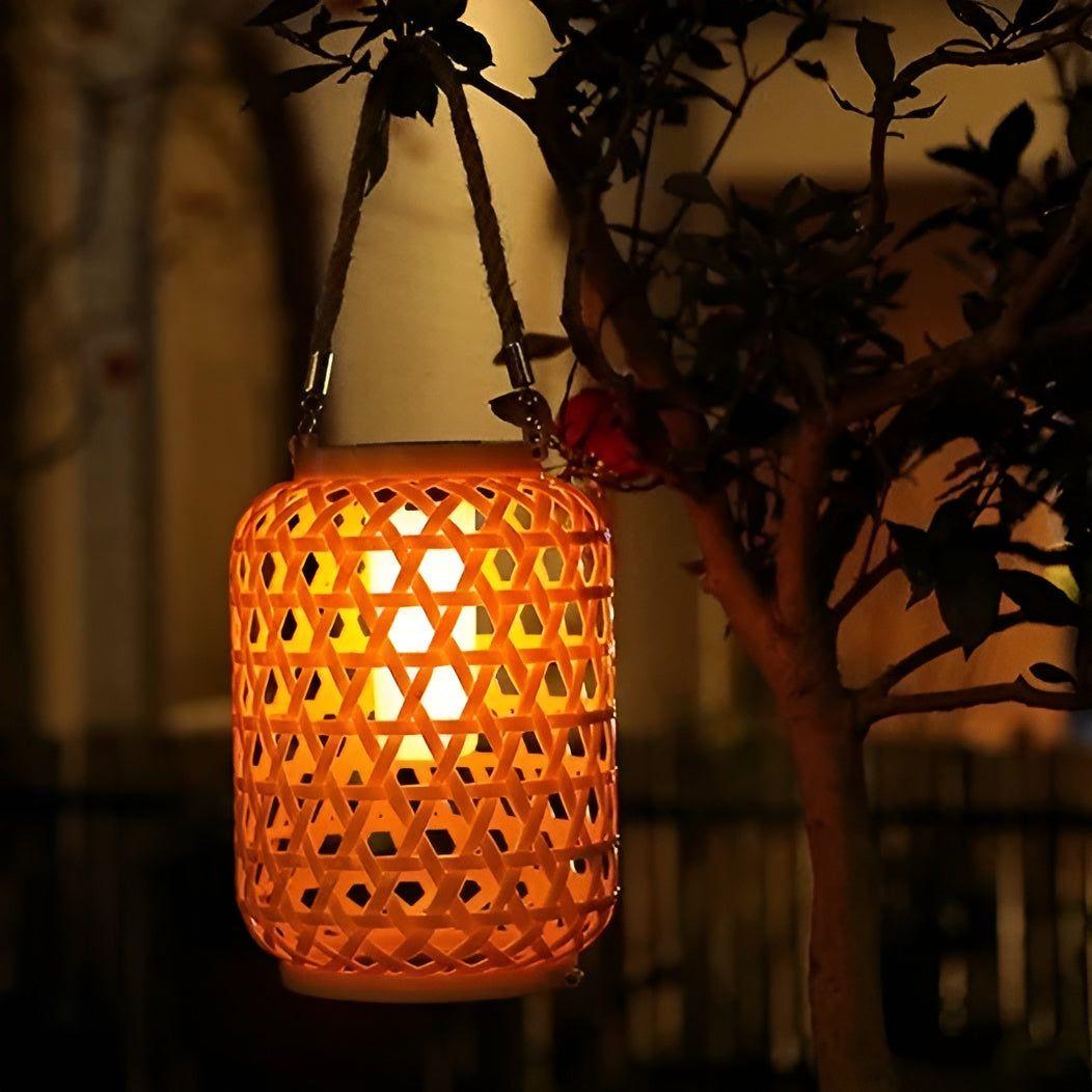 Ratanová solární zahradní lampa s automatickým osvětlením pro venkovní použití