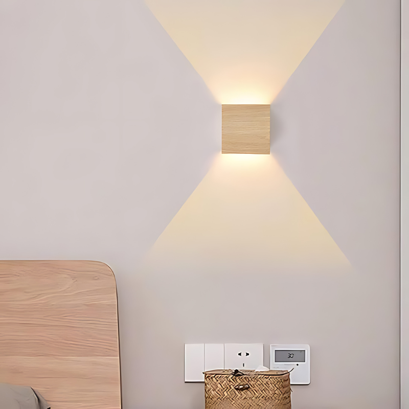 Skandinávská LED nástěnná lampa z přírodního dřeva – minimalistické nástěnné svítidlo do ložnice a obývacího pokoje
