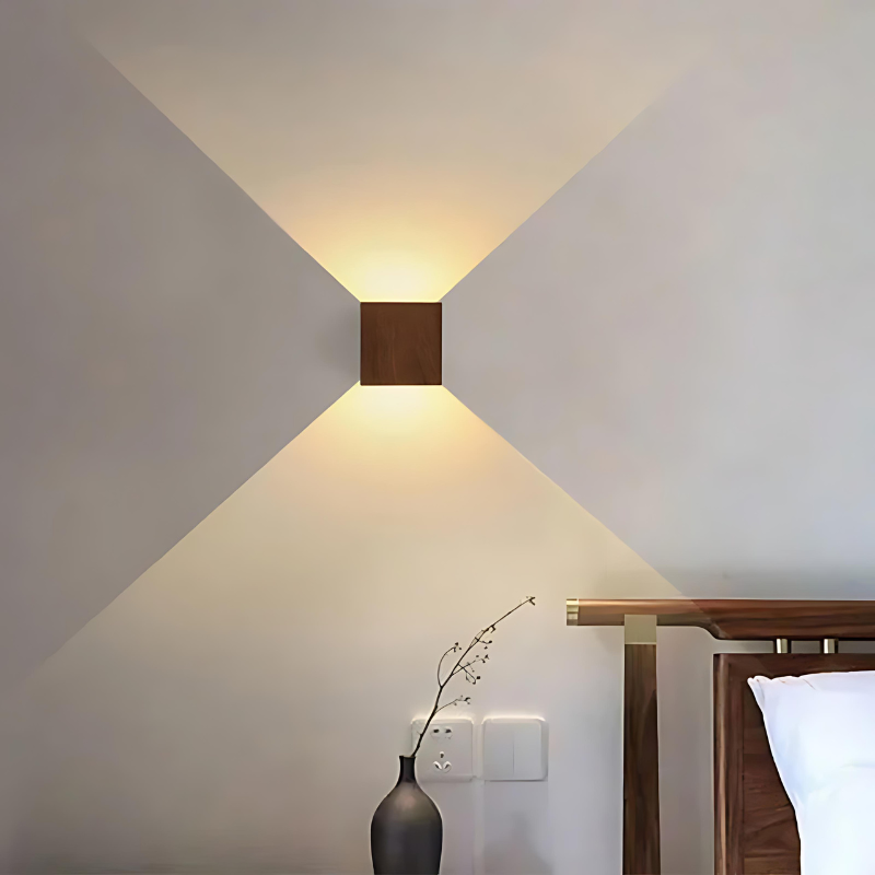 Skandinávská LED nástěnná lampa z přírodního dřeva – minimalistické nástěnné svítidlo do ložnice a obývacího pokoje