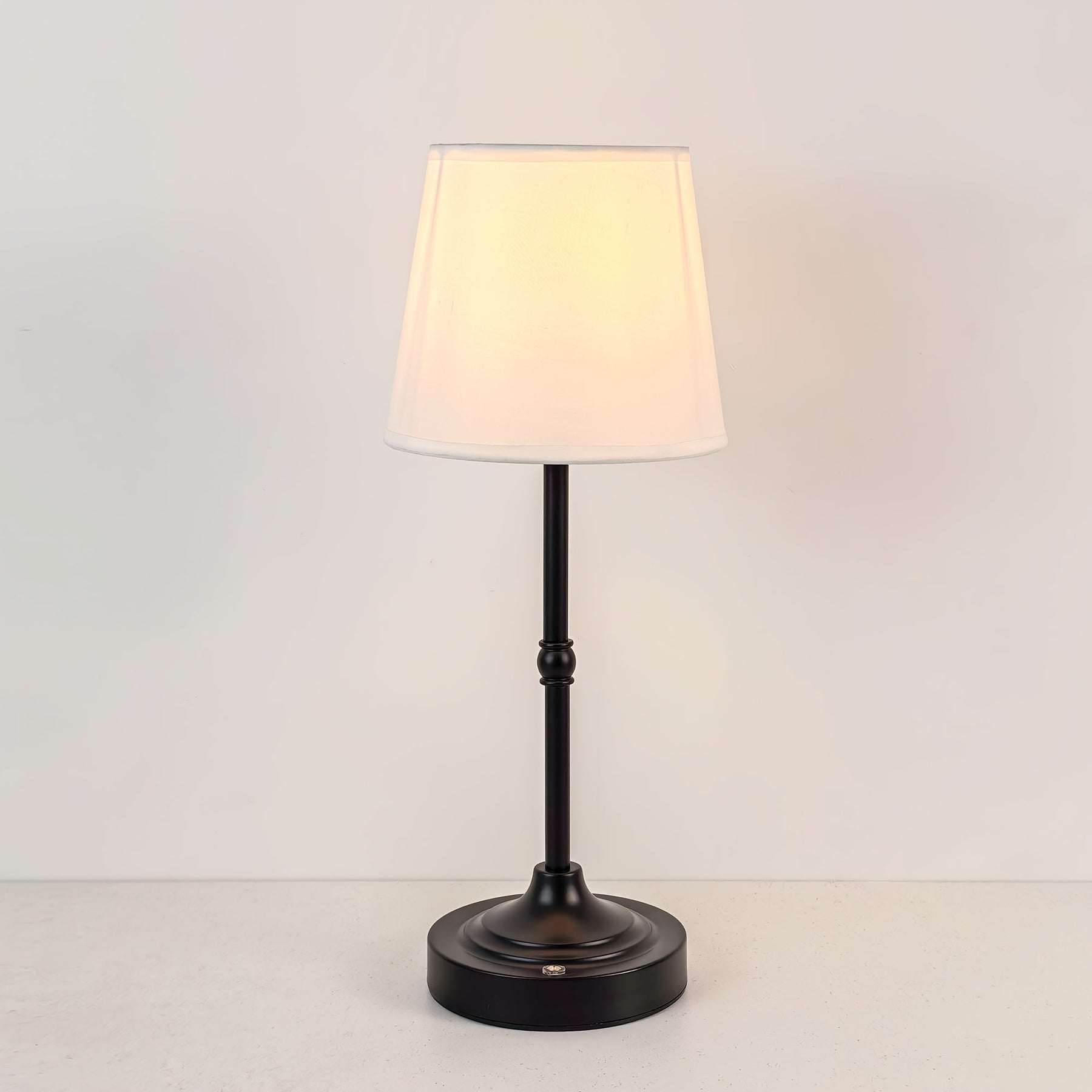 Stmívatelná bezdrátová stolní lampa | Dobíjecí přes USB