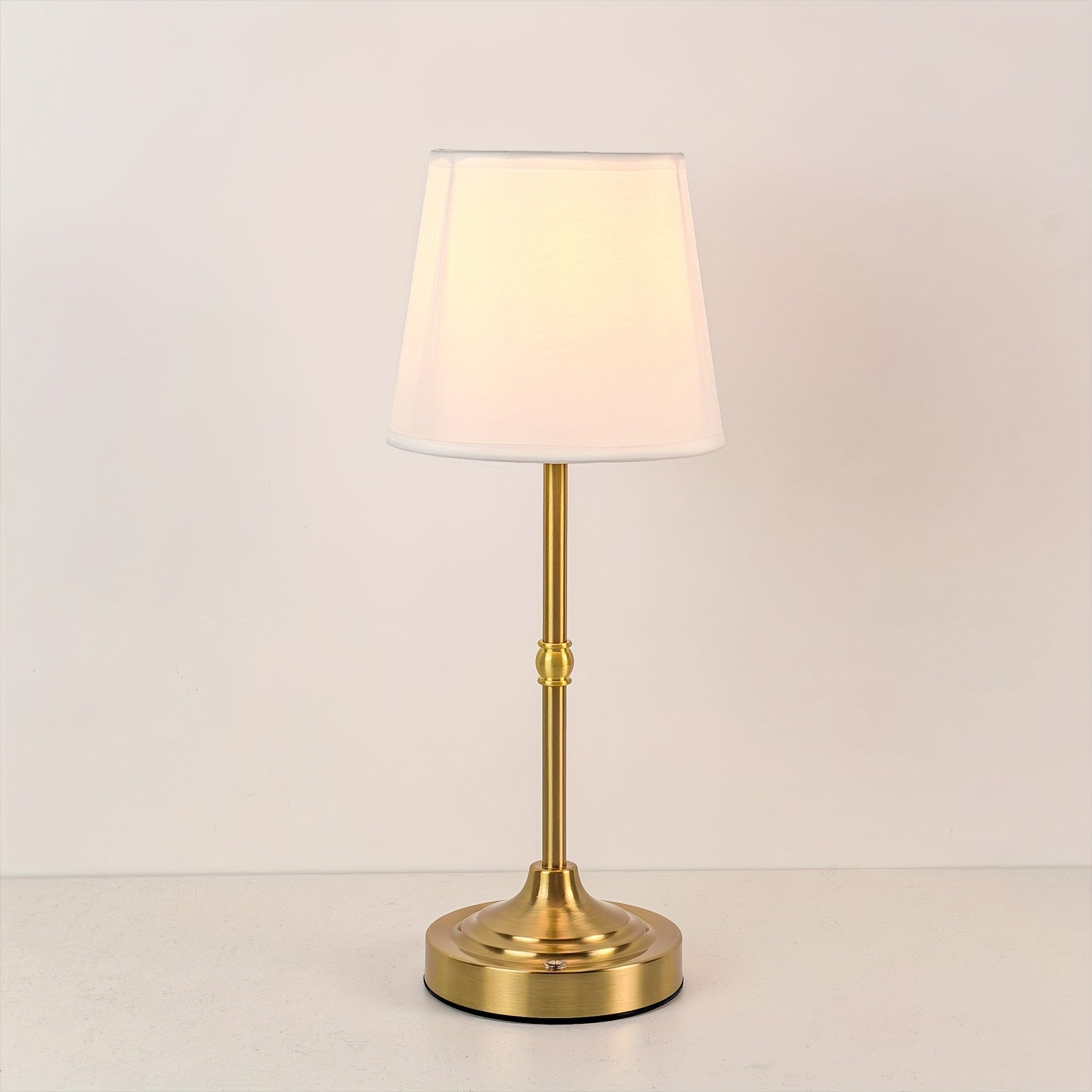 Stmívatelná bezdrátová stolní lampa | Dobíjecí přes USB