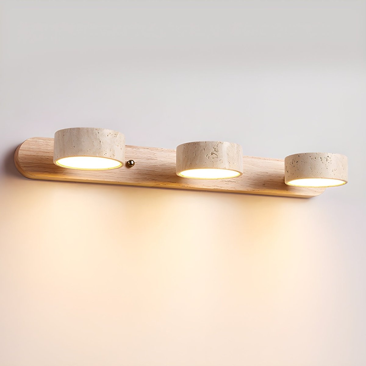 Travertinové nástěnné LED svítidlo pro architektonický luxus