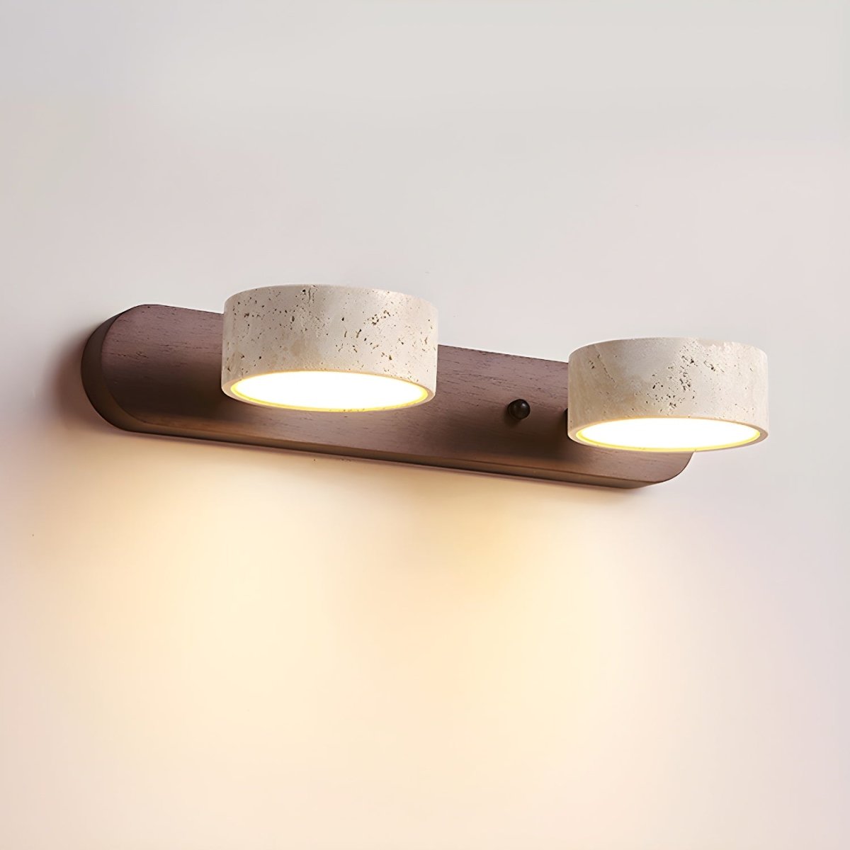 Travertinové nástěnné LED svítidlo pro architektonický luxus