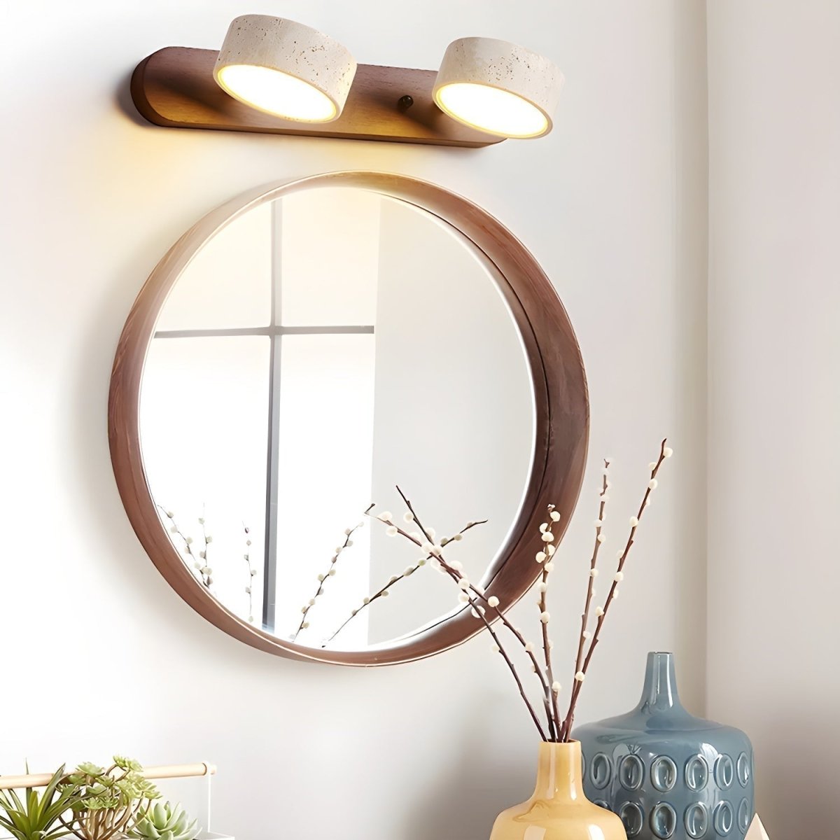 Travertinové nástěnné LED svítidlo pro architektonický luxus