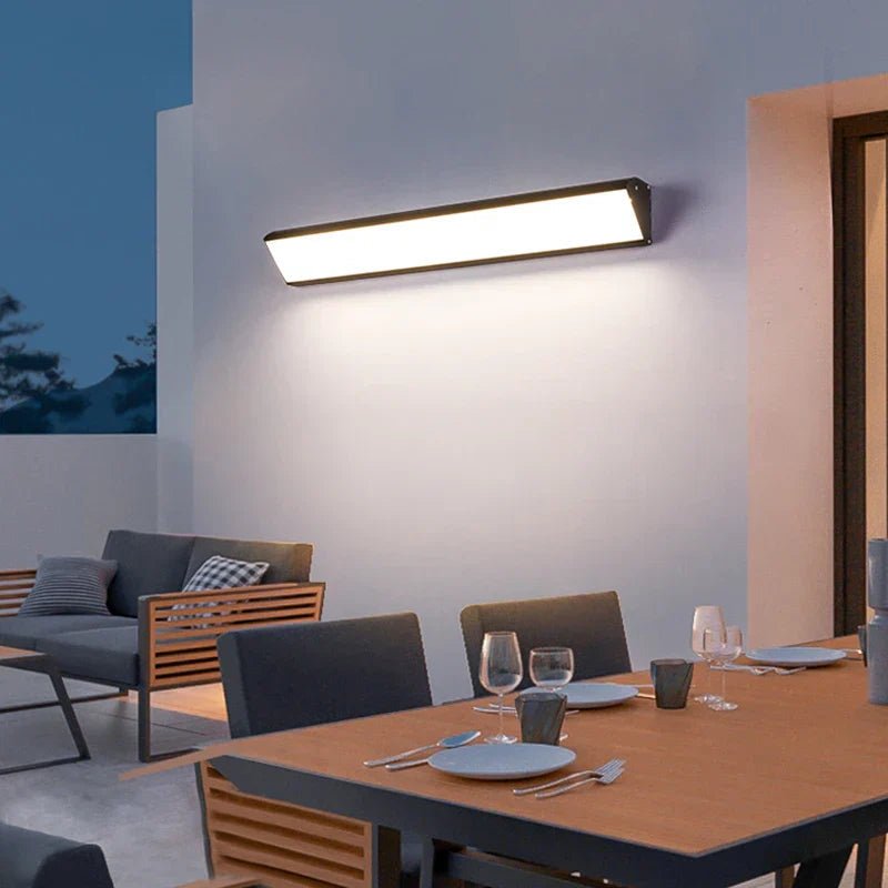Venkovní nástěnné LED svítidlo odolné vůči povětrnostním vlivům